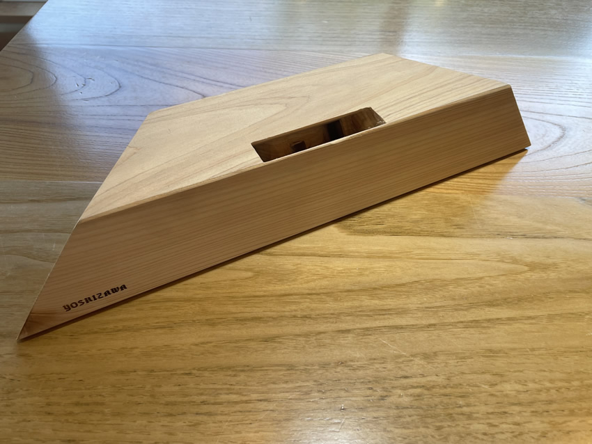 木製iPhoneスピーカー